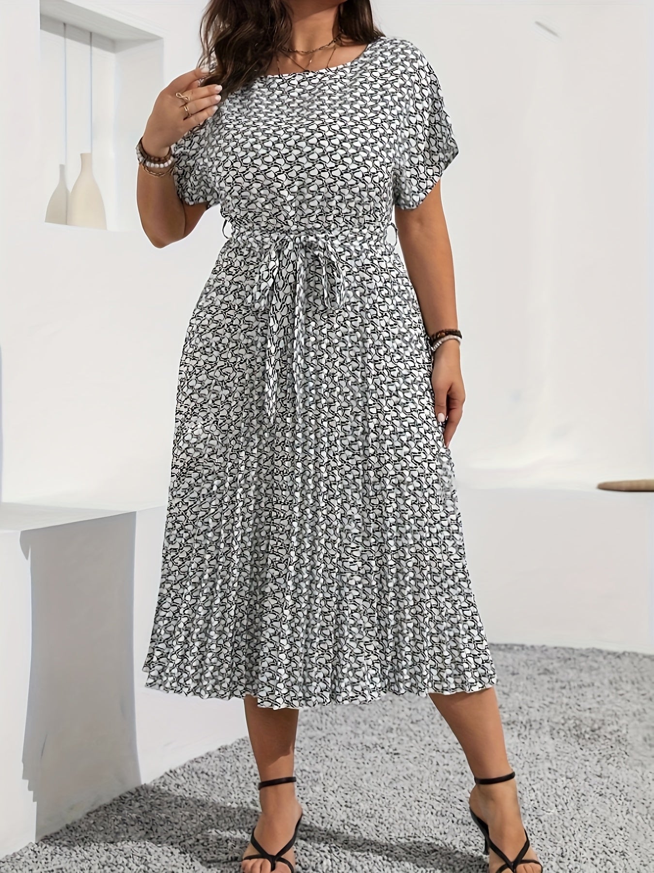 Printed Pencil-Skirt Midi Dress — Round Neck Refinement, Office-Ready Chic