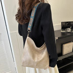 Chelsey’s Classic Elegance | Leather Shoulder Bag