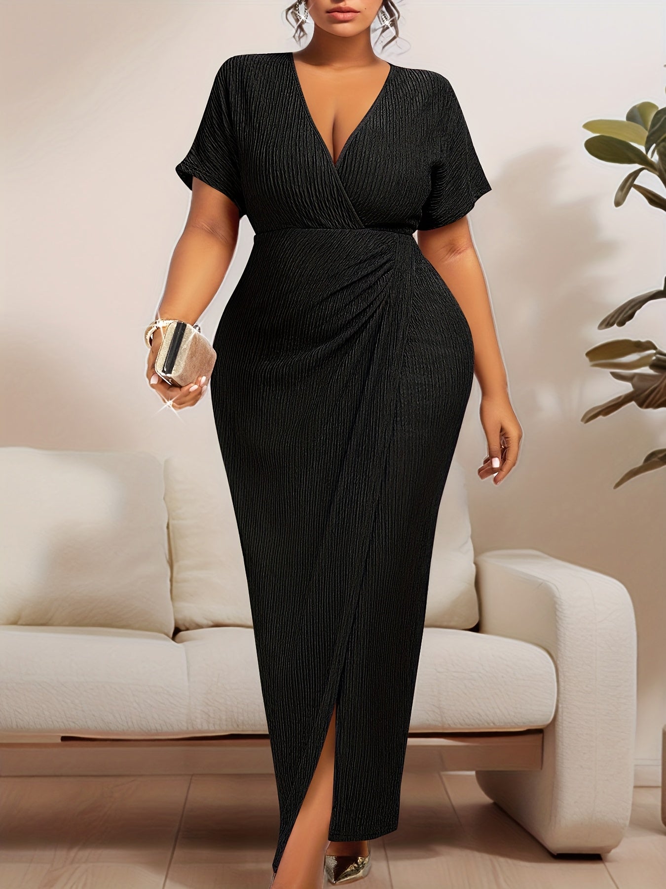 Ligne Waist-Accent Bodycon Dress — Sleeveless Stretch Elegance, Defined at the Centre