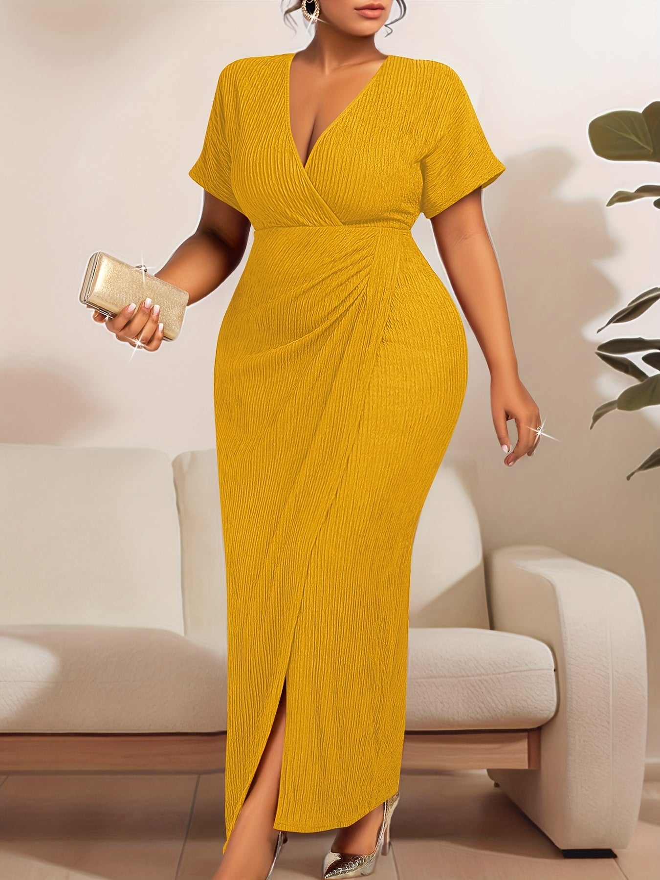 Ligne Waist-Accent Bodycon Dress — Sleeveless Stretch Elegance, Defined at the Centre
