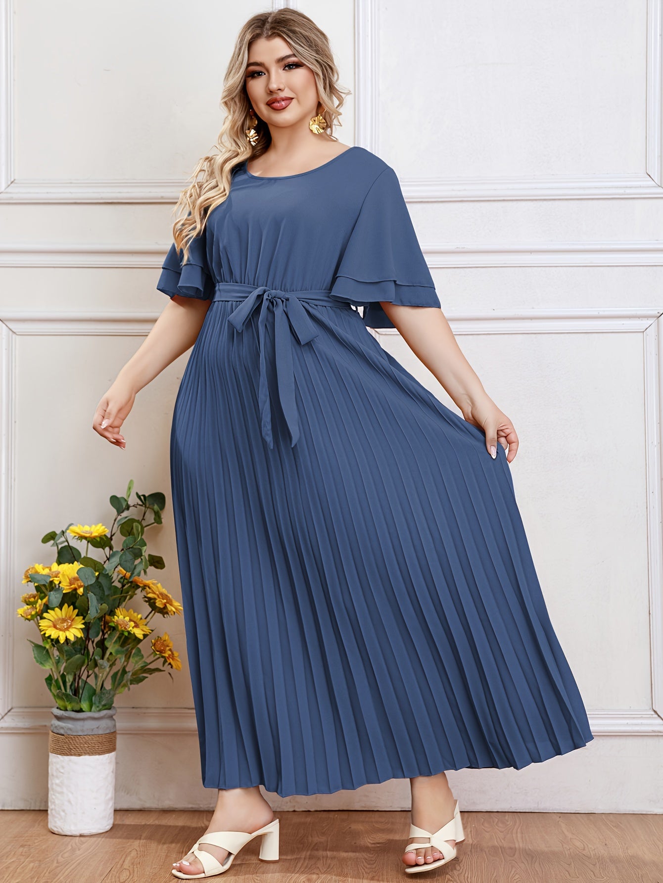 Plissé Temperament Dress — Pure Pleating for the Woman Who Needs Nothing Extra