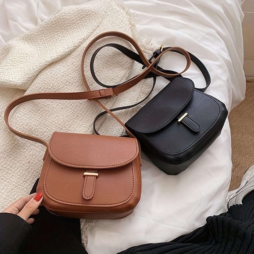 Amelia Signature Saddle Crossbody Bag