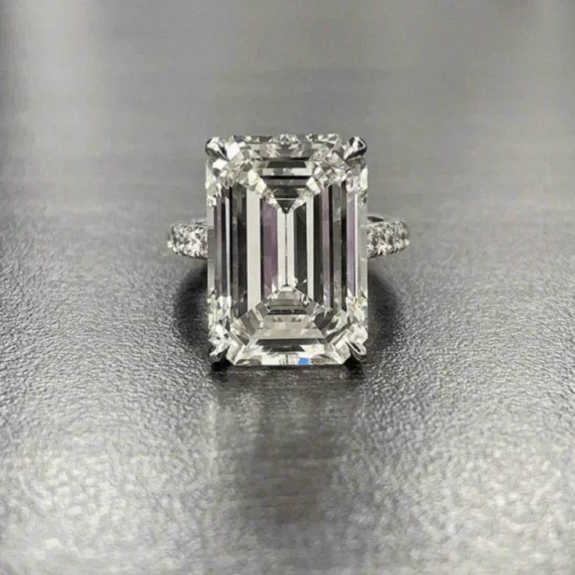 Bettina Lorenzi Ring | White Gold