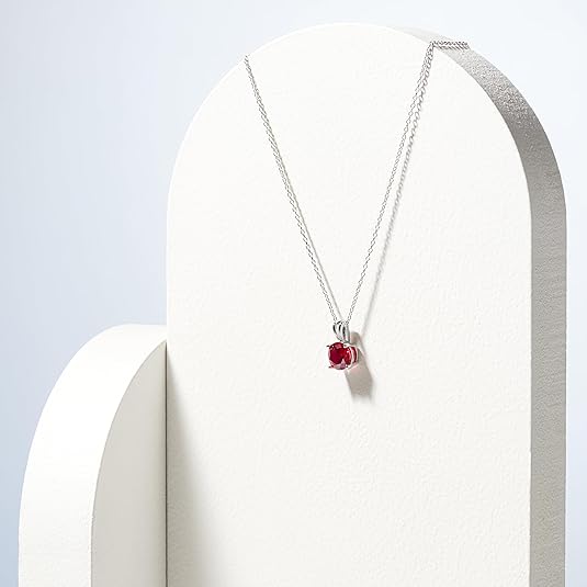Necklace with round cut ruby | White gold