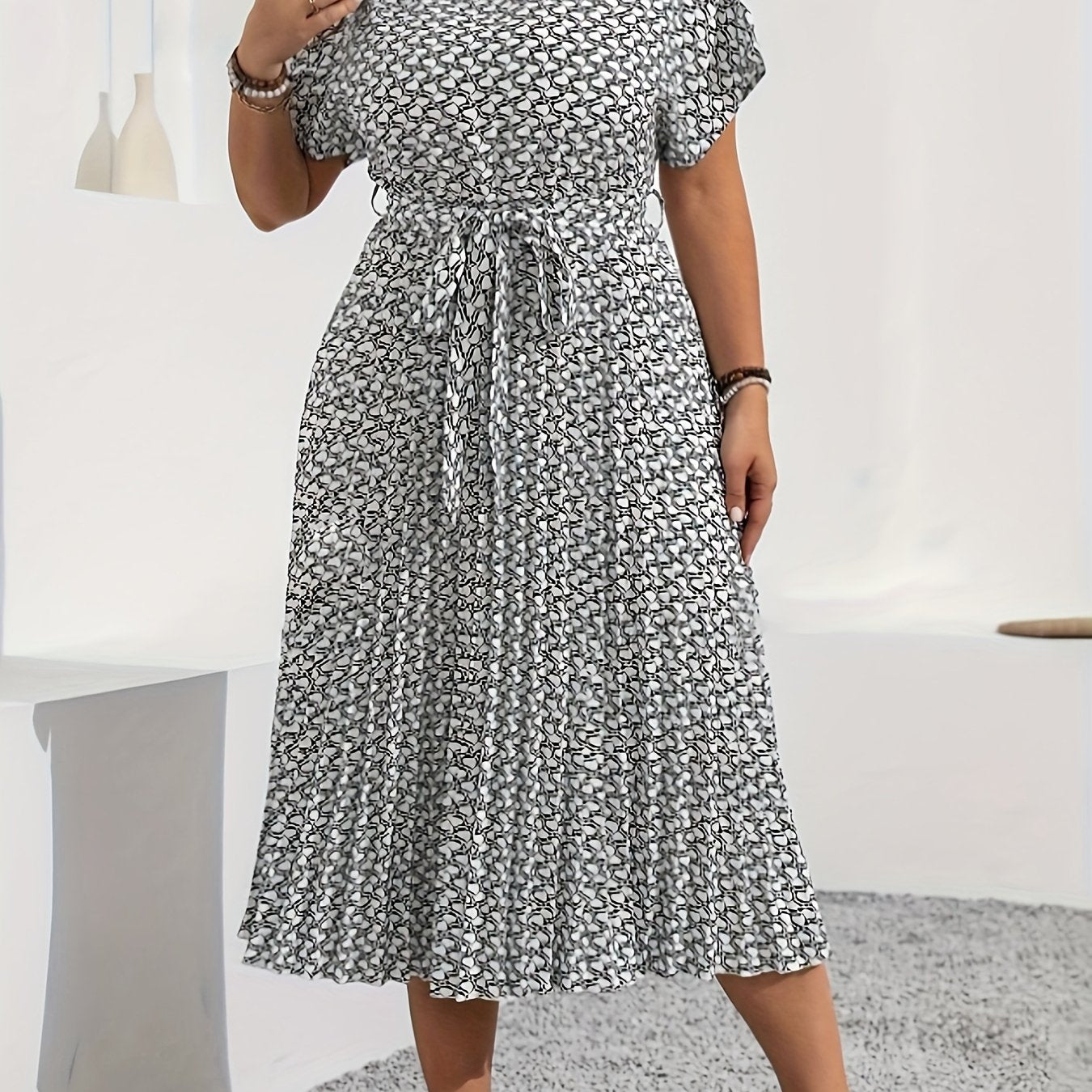 Printed Pencil-Skirt Midi Dress — Round Neck Refinement, Office-Ready Chic