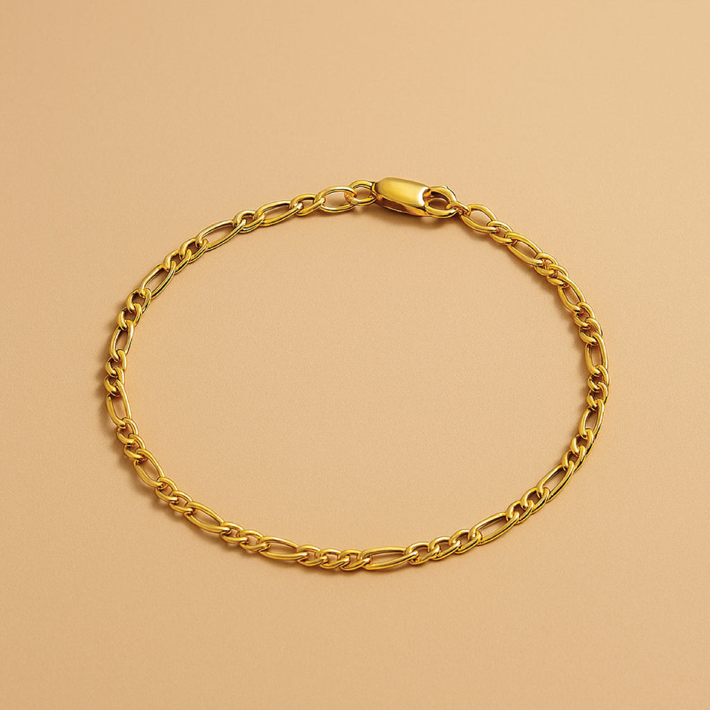 Neris Alaine Elegant Bracelet in Gold