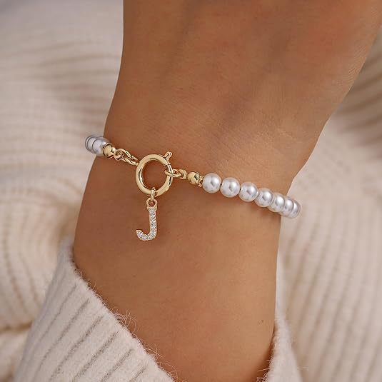 Auden Clé Letter Charm Bracelet in Gold
