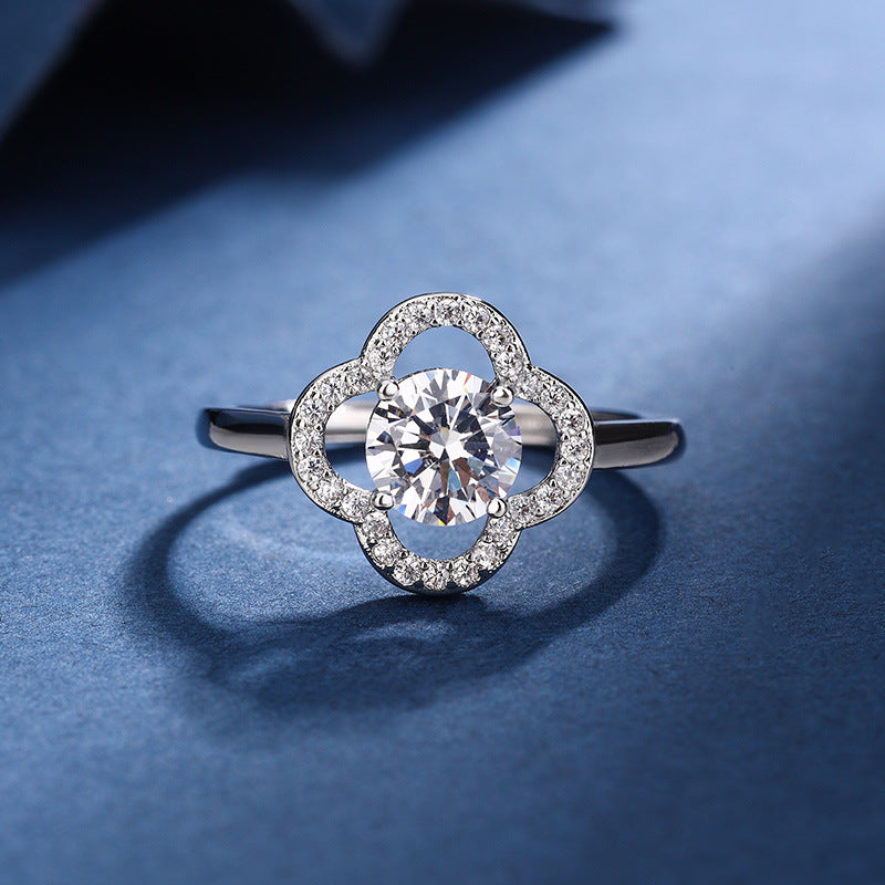 Aria Cloverleaf Charm Set | White Gold