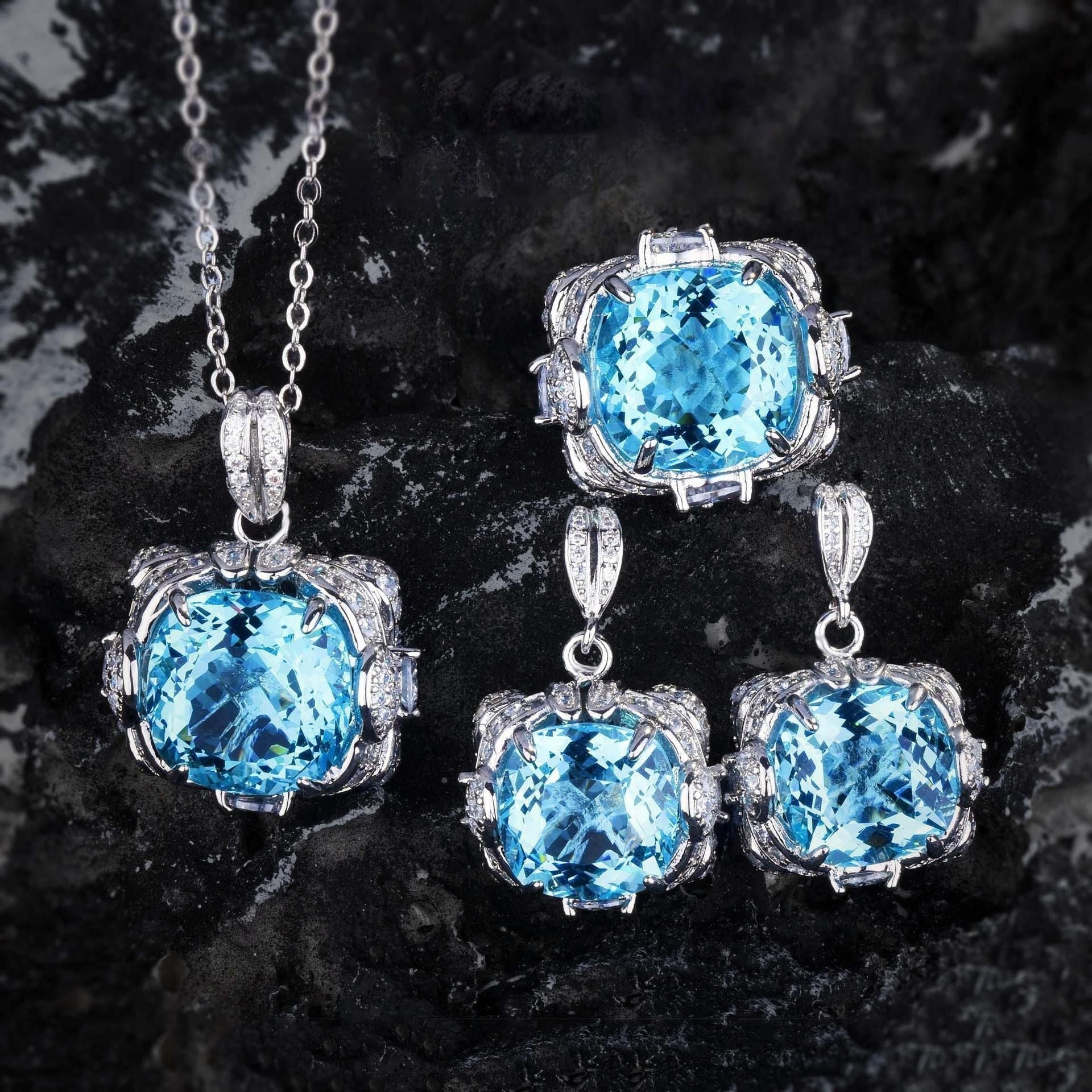 Velora Thandrelle Green Set | White Gold