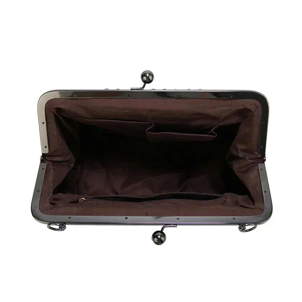 Johanna’s Classic Charm | Timeless Bag