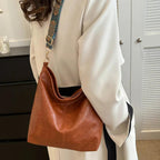 Chelsey’s Classic Elegance | Leather Shoulder Bag