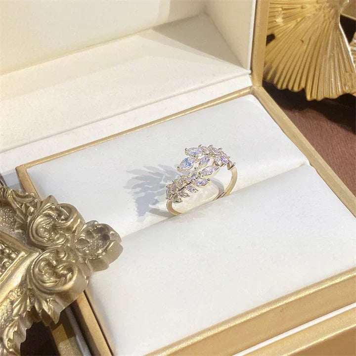 Lauria Leafy Ring | Gold