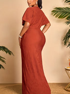 Ligne Waist-Accent Bodycon Dress — Sleeveless Stretch Elegance, Defined at the Centre