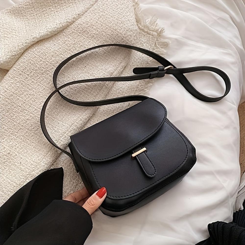 Amelia Signature Saddle Crossbody Bag