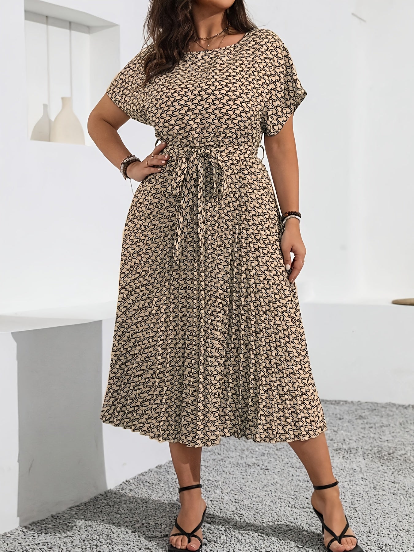 Printed Pencil-Skirt Midi Dress — Round Neck Refinement, Office-Ready Chic