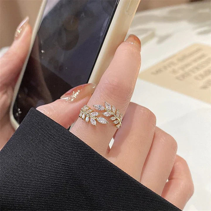 Lauria Leafy Ring | Gold