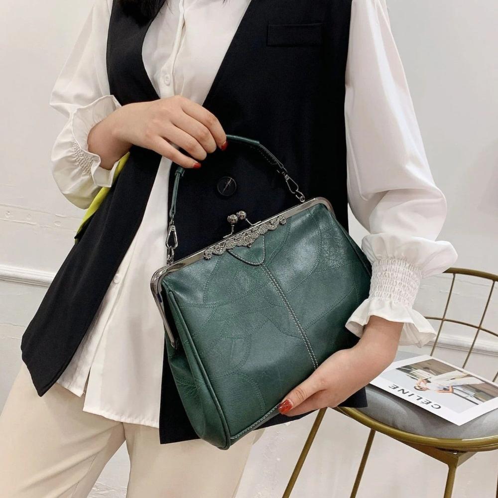 Classic Kiss-Lock Handbag